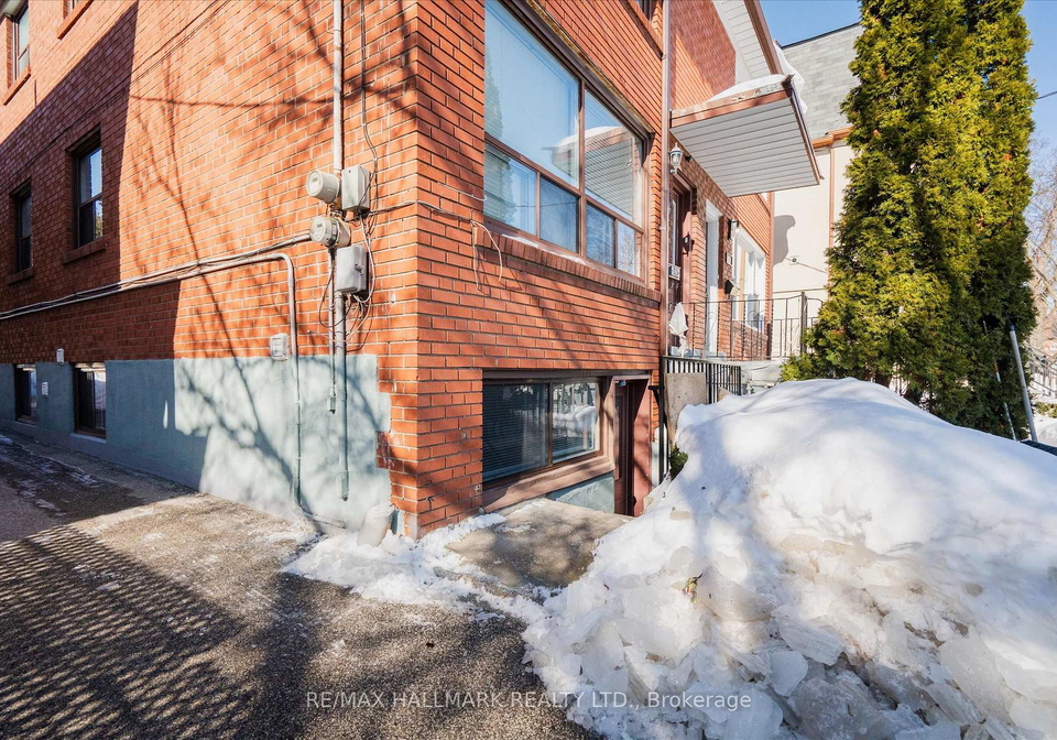224-pickering-street-toronto-ontario-e12796796