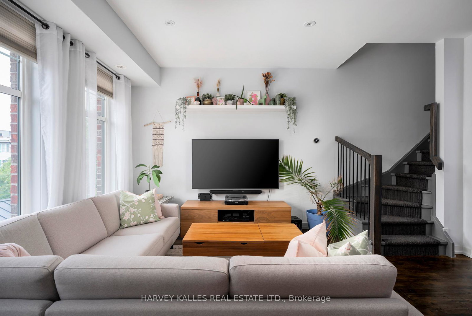 140-broadview-avenue-toronto-ontario-e12796804