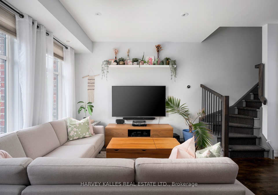 140-broadview-avenue-toronto-ontario-e12796804