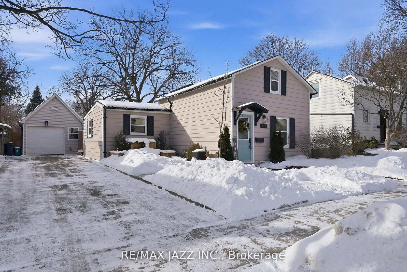 922-byron-street-s-whitby-ontario-e12796840