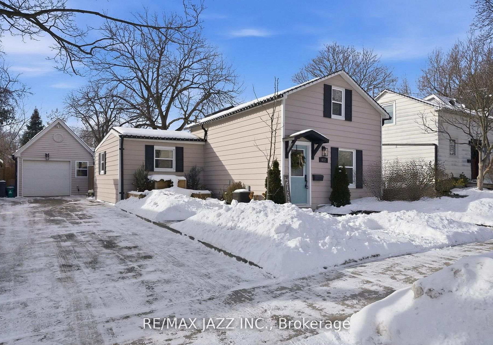 922-byron-street-s-whitby-ontario-e12796840