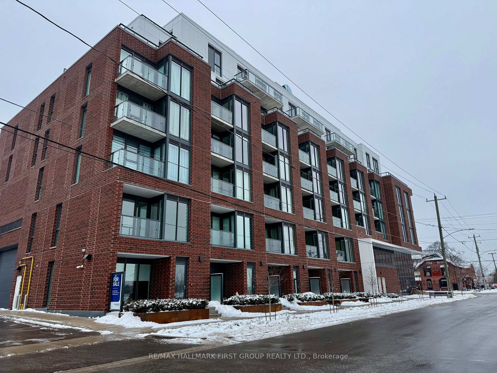 201-brock-street-s-whitby-ontario-e12797408