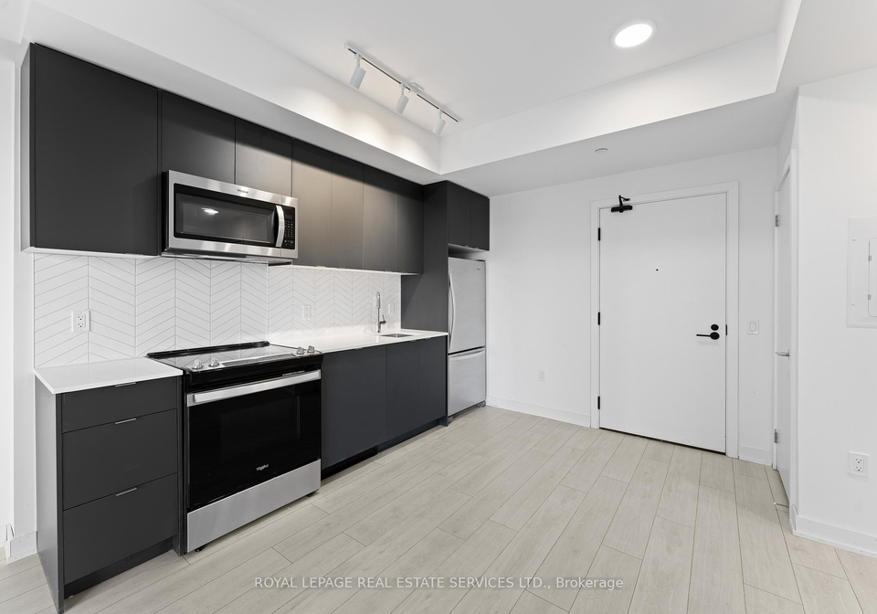 1606-charles-street-whitby-ontario-e12797946