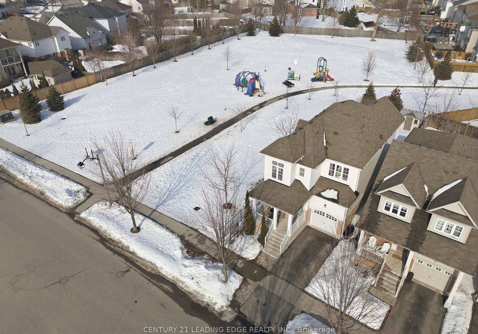 27-majestic-street-whitby-ontario-e12798316