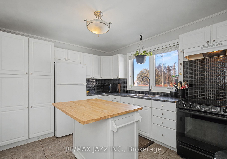 348-cadillac-avenue-s-oshawa-ontario-e12798370