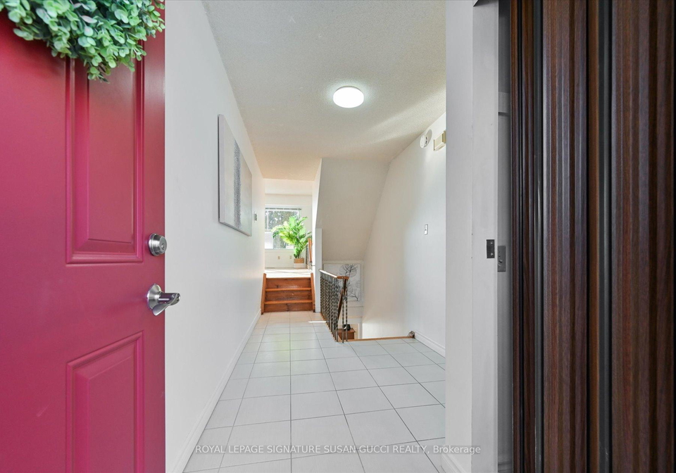 1042-victoria-park-avenue-east-york-ontario-e12798600