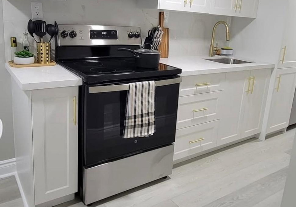 51-sailors-landing-clarington-ontario-e12798720
