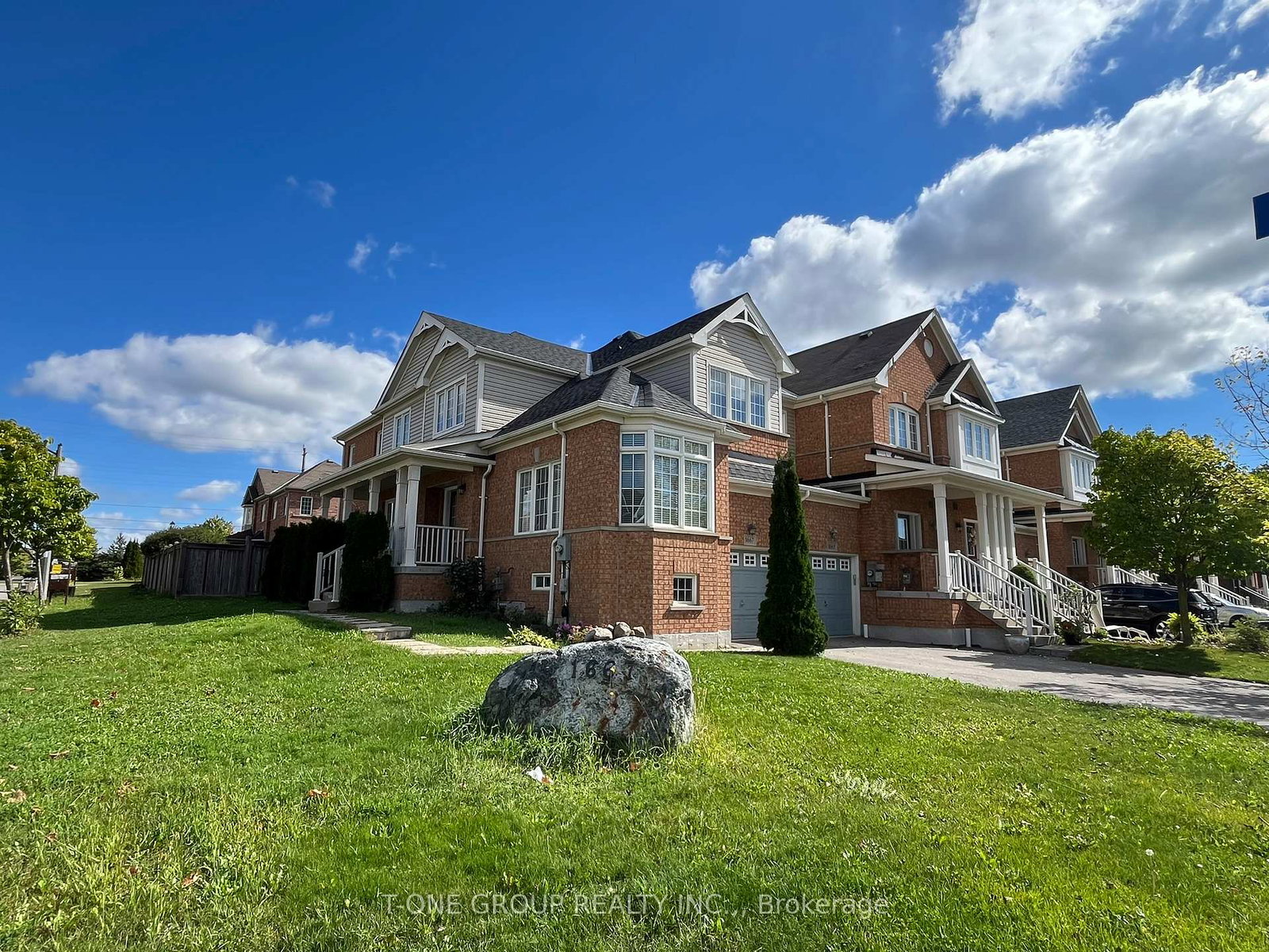 1667-frolis-street-oshawa-ontario-e12800100