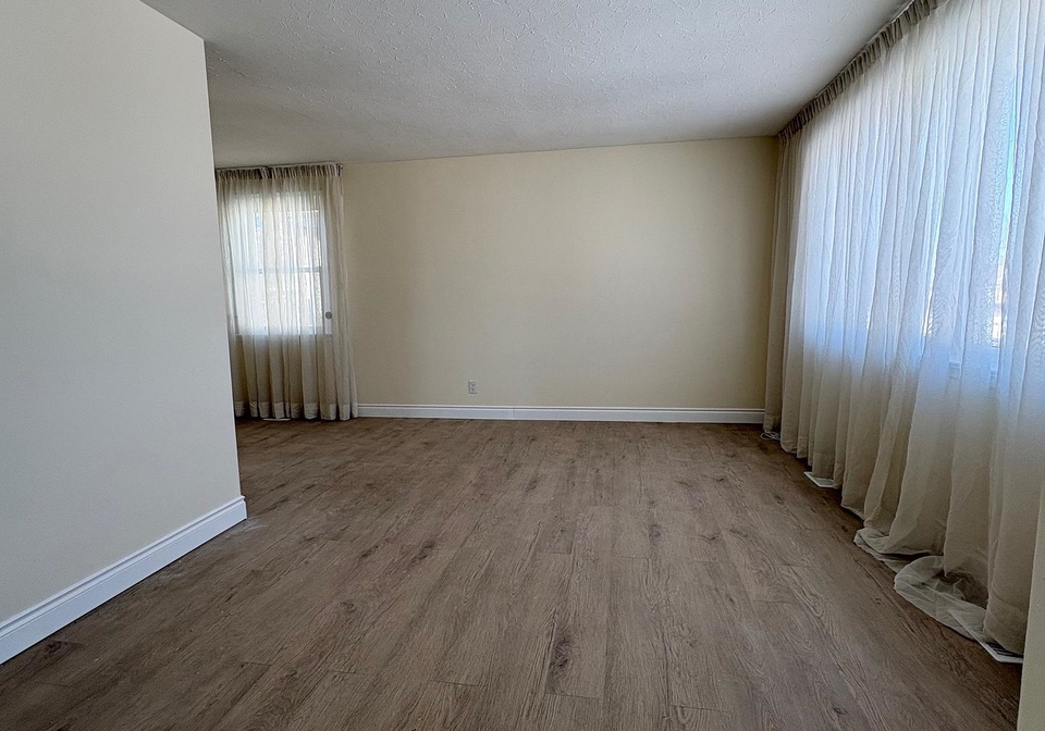 1298-minden-street-oshawa-ontario-e12800746
