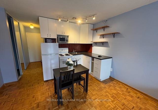 123-woodbine-avenue-toronto-ontario-e12801434