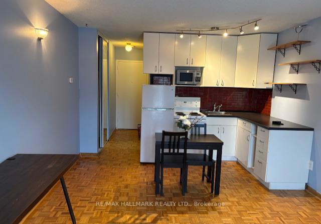 123-woodbine-avenue-toronto-ontario-e12801434