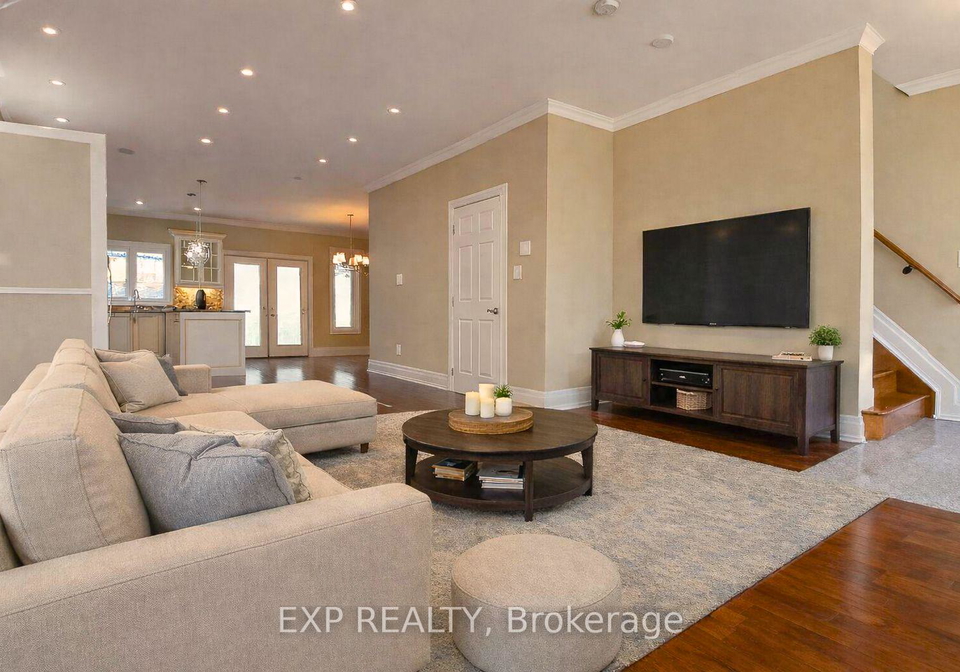 1291-pape-avenue-east-york-ontario-e12802372