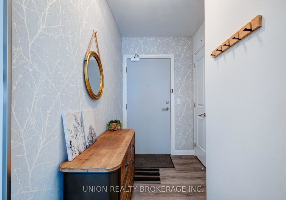 2301-danforth-avenue-toronto-ontario-e12802806