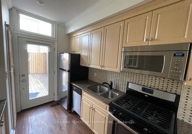 371-woodbine-avenue-toronto-ontario-e12803628