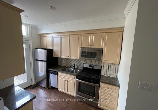 371-woodbine-avenue-toronto-ontario-e12803628
