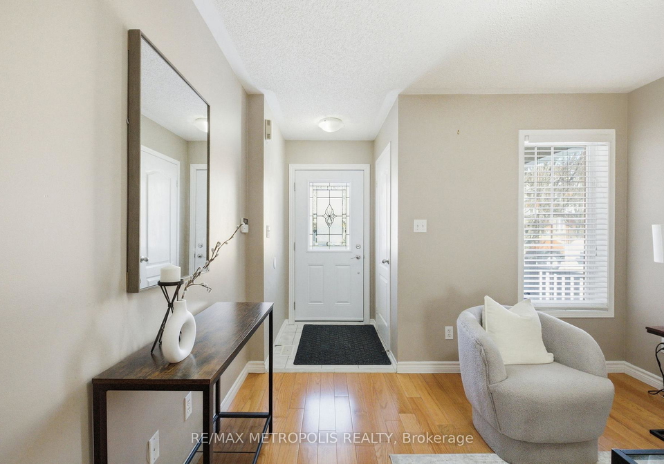 15-boyd-crescent-ajax-ontario-e12803714