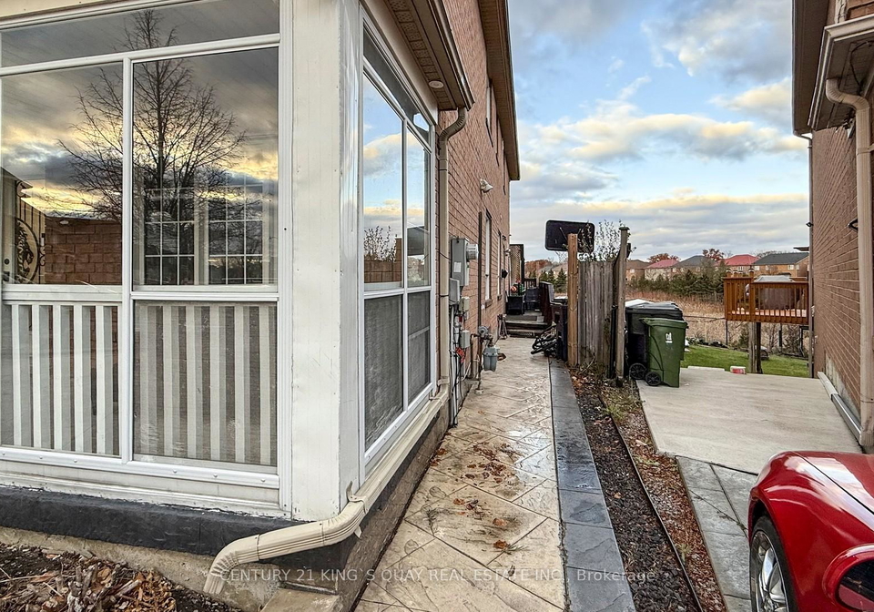39-hoptree-avenue-scarborough-ontario-e12804042