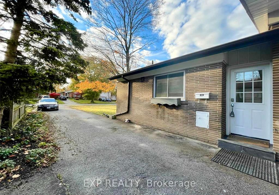 15-scarcliff-gardens-scarborough-ontario-e12804496