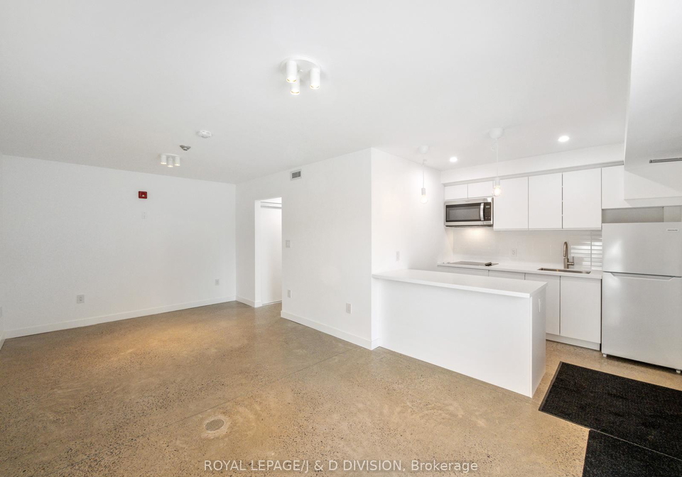325-sammon-avenue-east-york-ontario-e12805438
