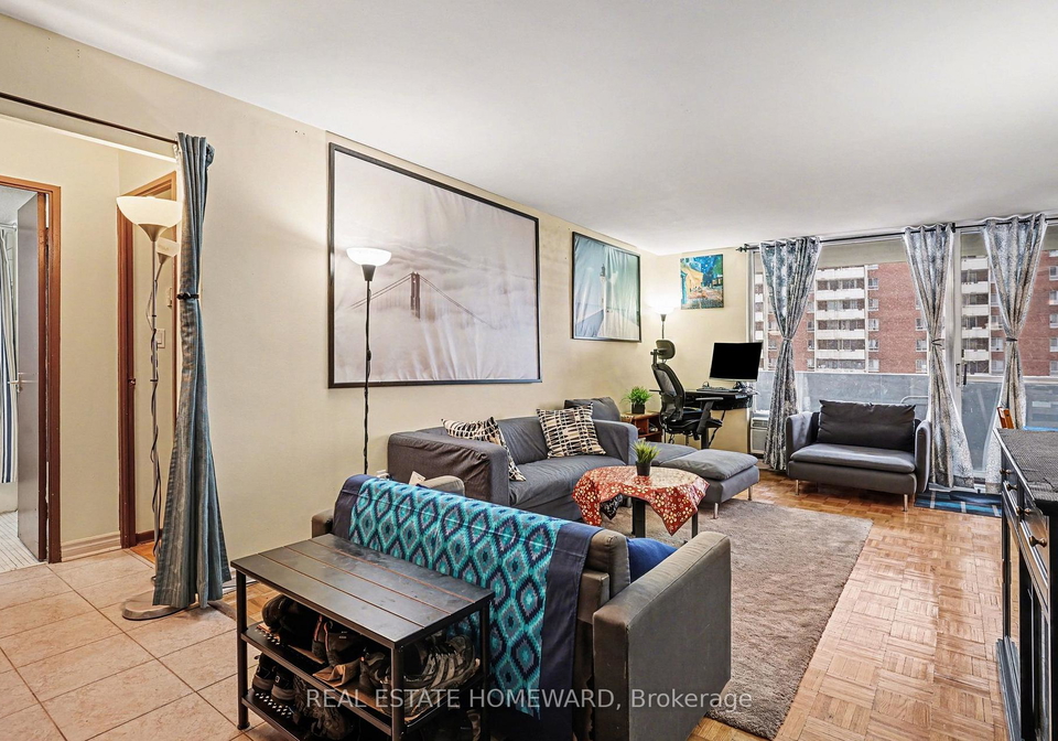 5-massey-square-east-york-ontario-e12805580