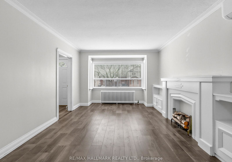 18-roblin-avenue-east-york-ontario-e12806520