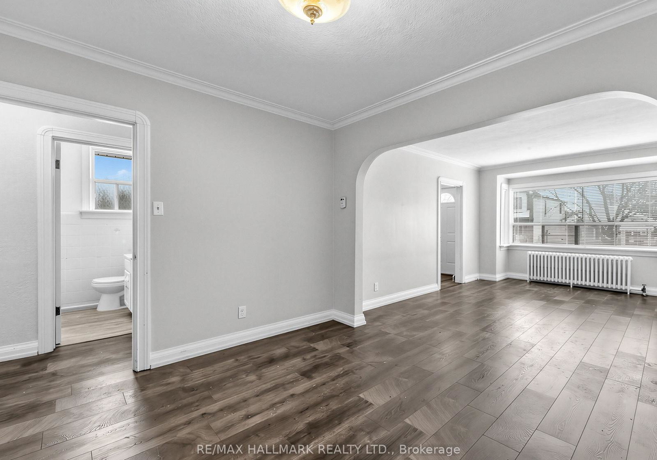 18-roblin-avenue-east-york-ontario-e12806520