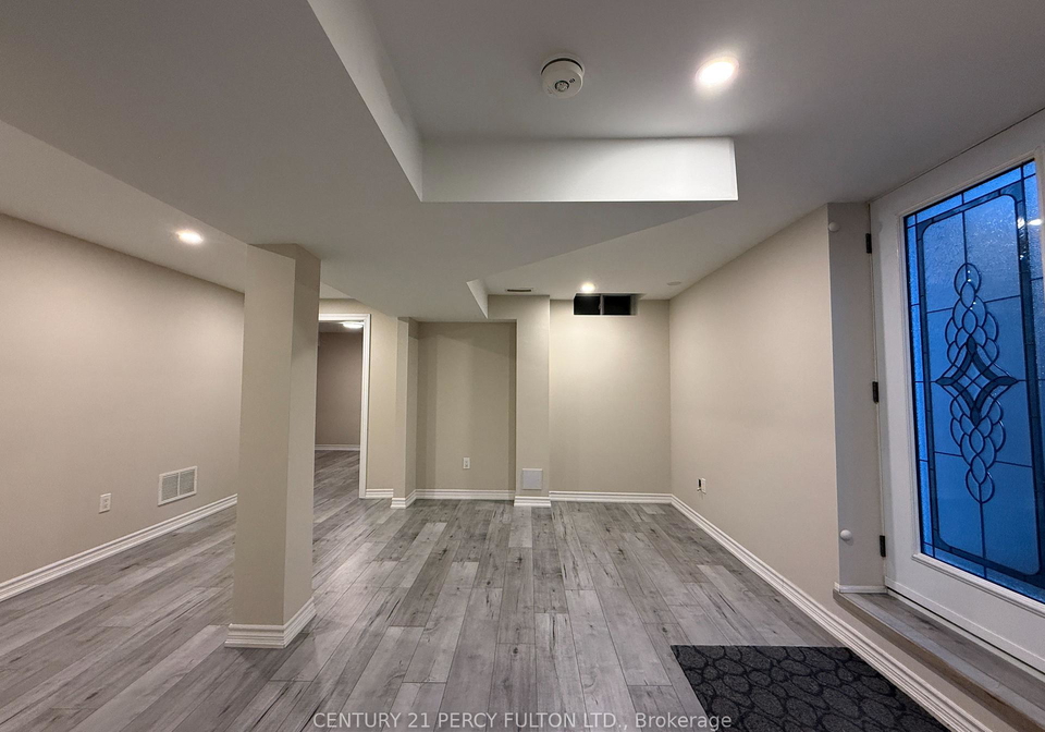7-redmond-drive-ajax-ontario-e12807234