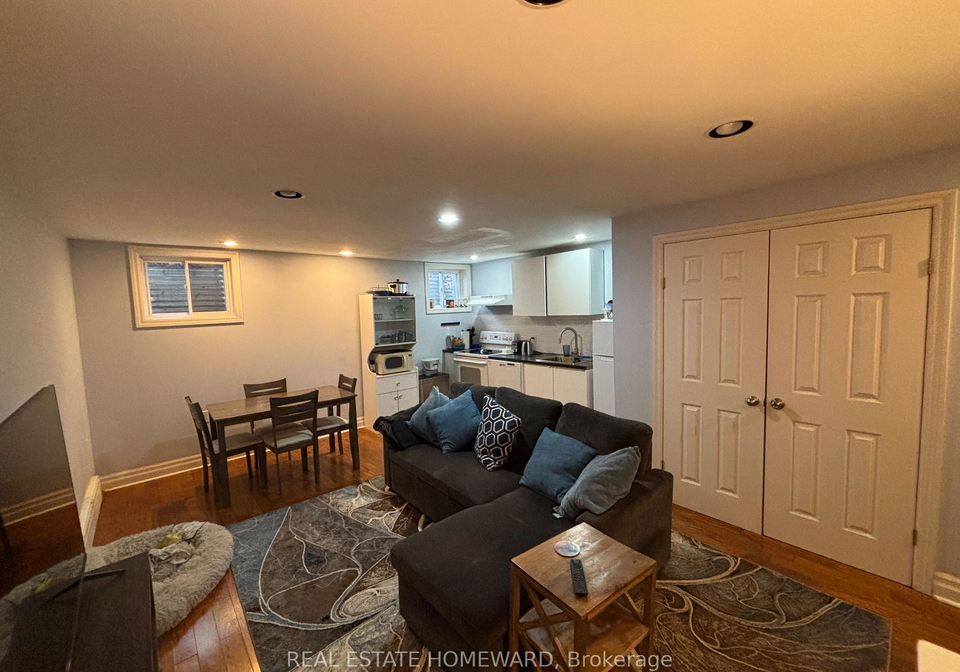 82-hubbard-boulevard-toronto-ontario-e12809422
