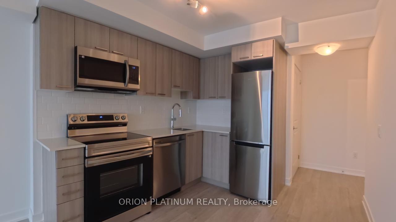 1010-sandy-beach-road-pickering-ontario-e12811698