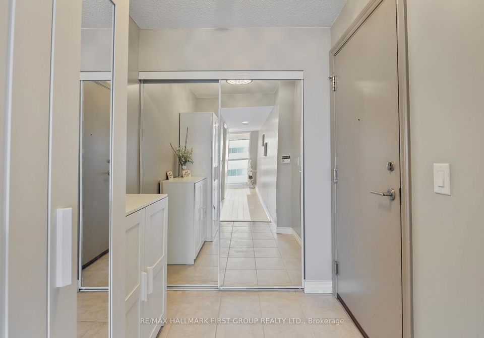 70-town-centre-court-scarborough-ontario-e12813726