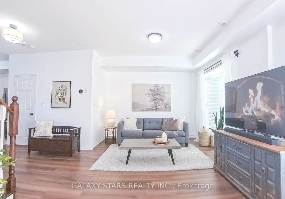 1050-elton-way-whitby-ontario-e12815354