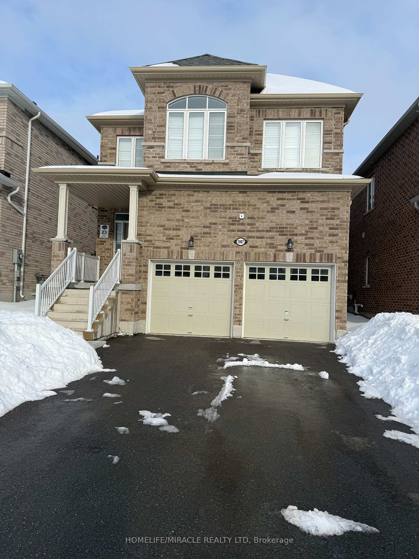 1807-fosterbrook-street-oshawa-ontario-e12815694