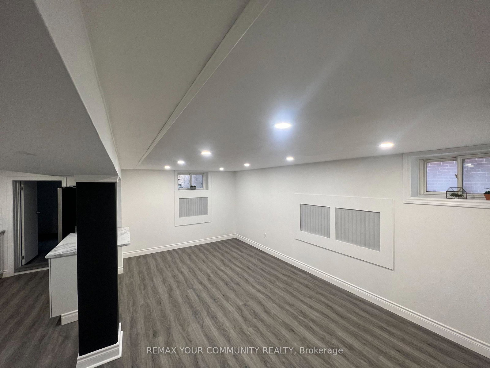 27-torrens-avenue-east-york-ontario-e12816618