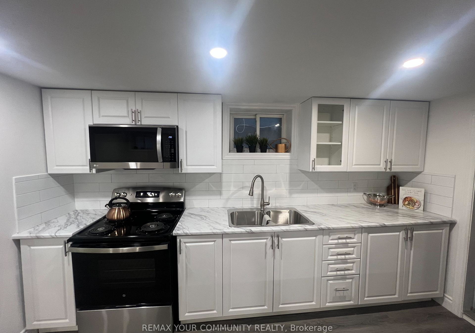 27-torrens-avenue-east-york-ontario-e12816618