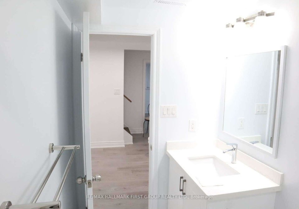 1627-baggins-street-pickering-ontario-e12816942