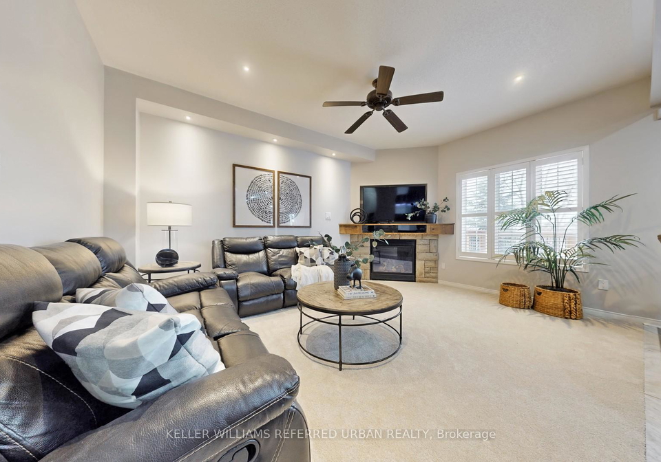 85-decourcy-ireland-circle-ajax-ontario-e12817104