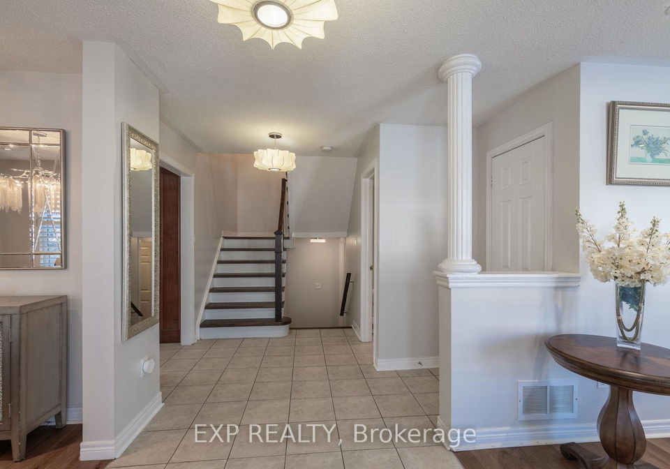 1-nieuwendyk-street-whitby-ontario-e12817334