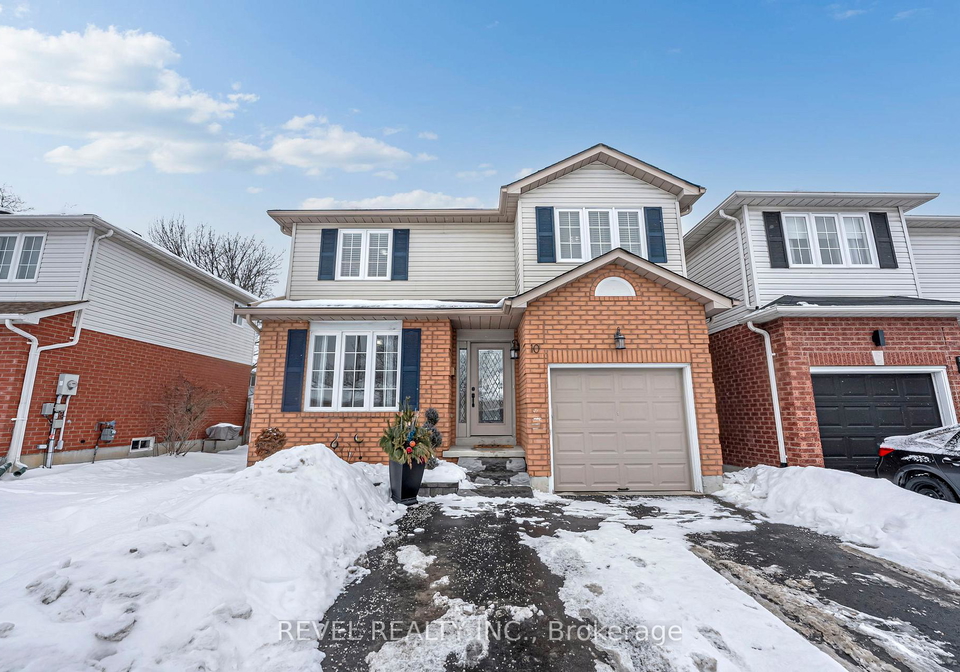 10-barron-court-clarington-ontario-e12817470