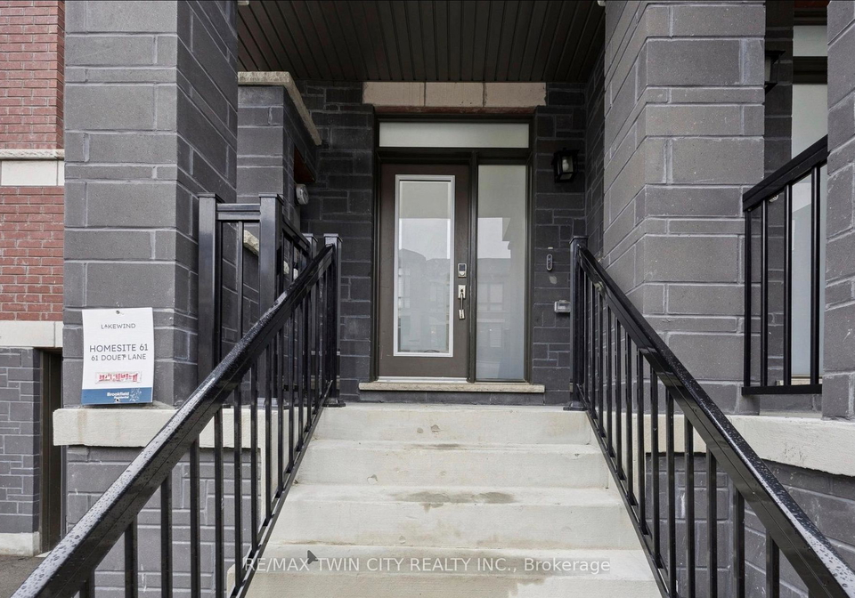 61-douet-lane-ajax-ontario-e12818294