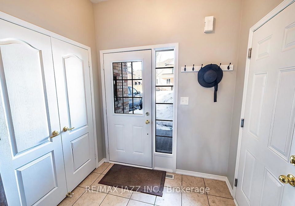 25-summerside-avenue-whitby-ontario-e12818830