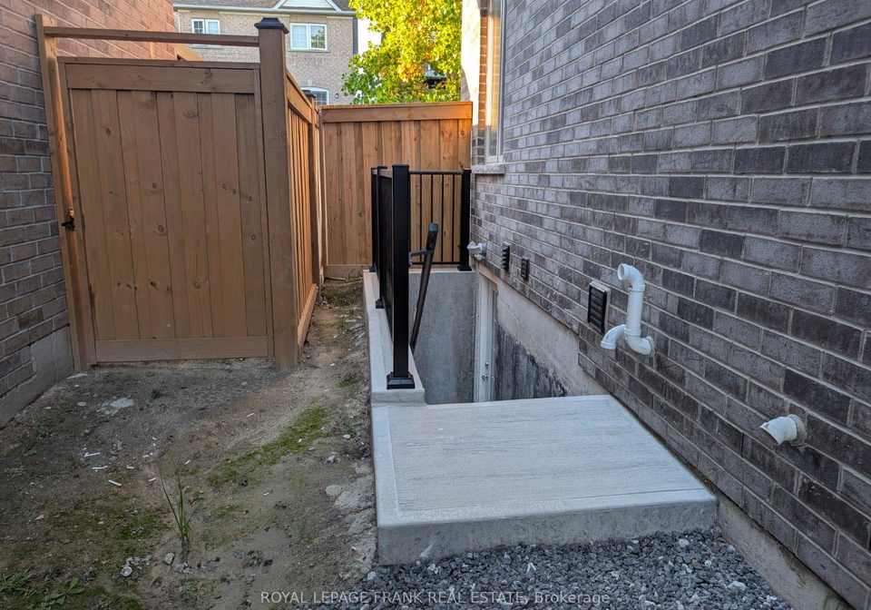 41-morley-crescent-whitby-ontario-e12818896