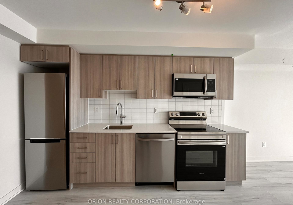 1010-sandy-beach-road-pickering-ontario-e12820360