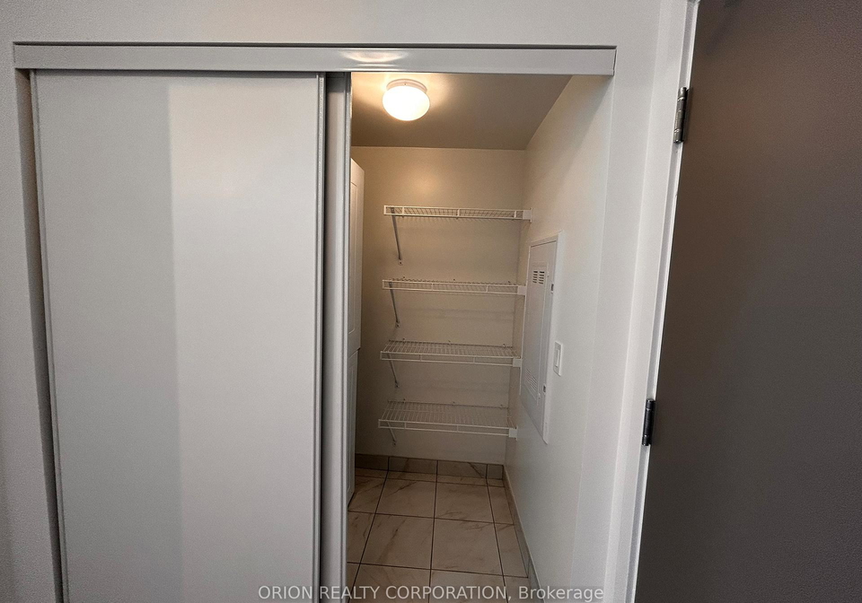 1010-sandy-beach-road-pickering-ontario-e12820360