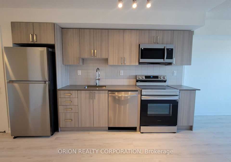 1435-celebration-drive-pickering-ontario-e12820882