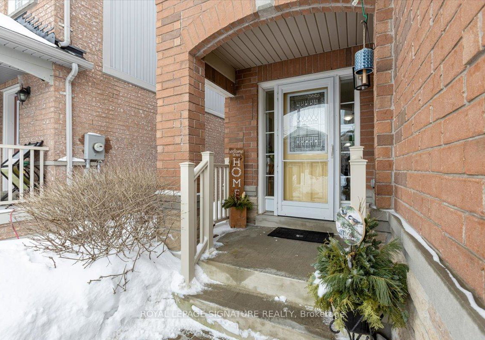 1110-schooling-drive-oshawa-ontario-e12822190