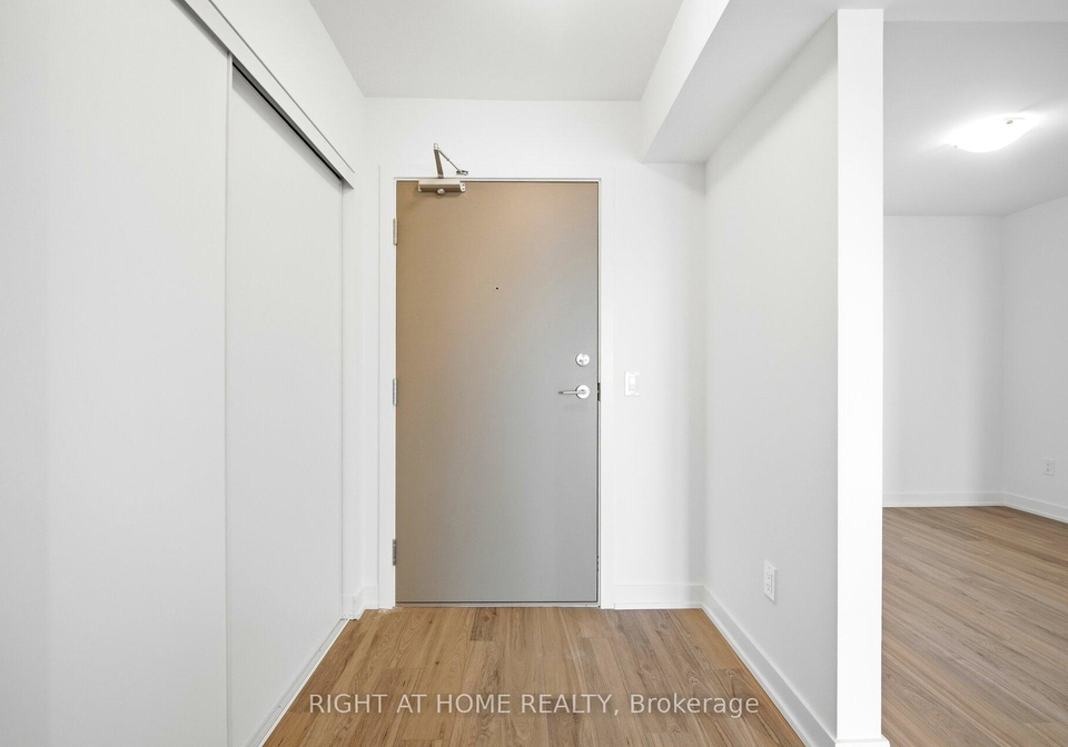 1010-sandy-beach-road-pickering-ontario-e12823062
