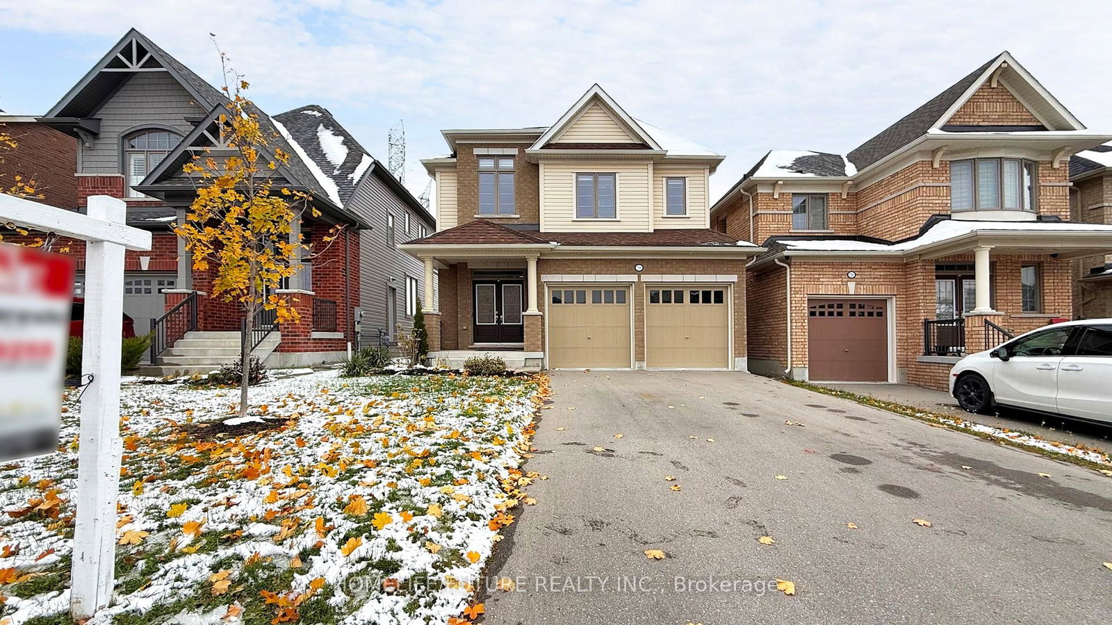 2564-orchestrate-drive-oshawa-ontario-e12823934