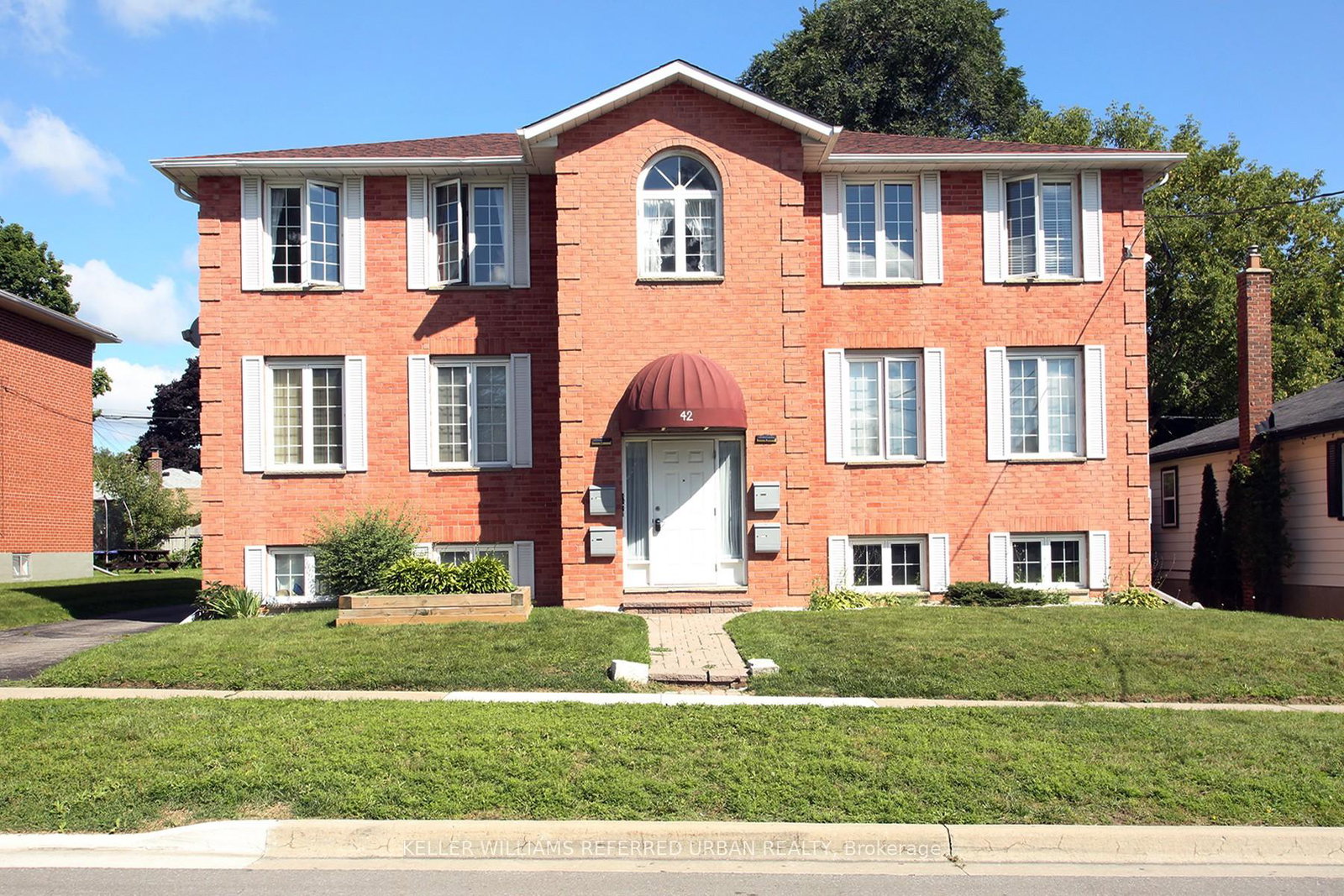 4tecumseh-avenue-oshawa-ontario-e12823956