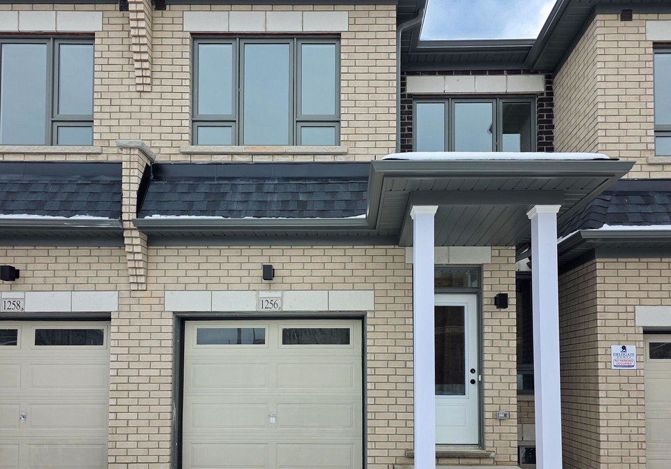1256-elizabeth-mackenzie-drive-pickering-ontario-e12824818