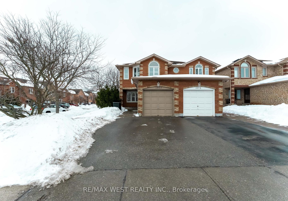 1977-pine-grove-avenue-pickering-ontario-e12825078